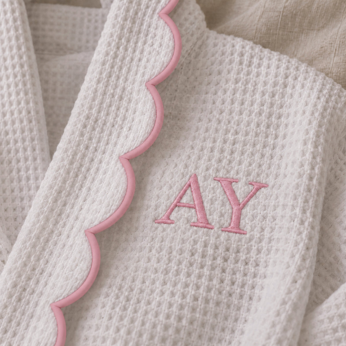 The Arabella Scallop Robe - Rose